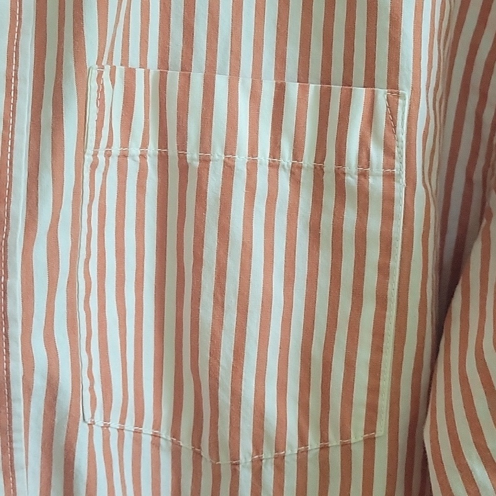 Old Navy Slim Fit Button-Down Shirt β Size XXL (GUC) - Picture 5 of 5